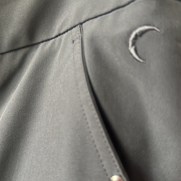 Zyia gray clubhouse shorts size large.NWT - Picture 4 of 10